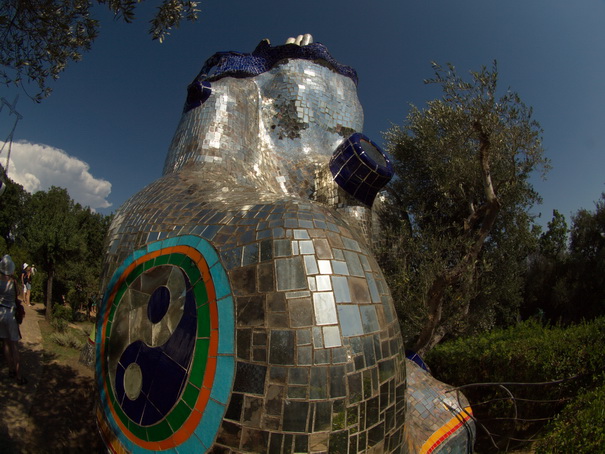   Giardino de Tarochi  Tarot Garten niki de saint Phalle nanas Capalbio Giardino de Tarochi  Tarot Garten niki de saint Phalle nanas Capalbio 