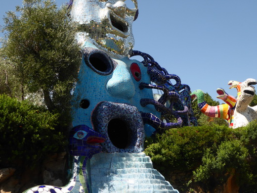   Giardino de Tarochi  Tarot Garten niki de saint Phalle nanas Capalbio Giardino de Tarochi  Tarot Garten niki de saint Phalle nanas Capalbio 