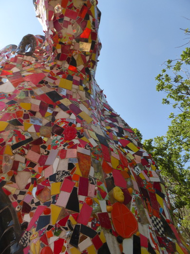 Giardino de Tarochi  Tarot Garten niki de saint Phalle nanas Capalbio 