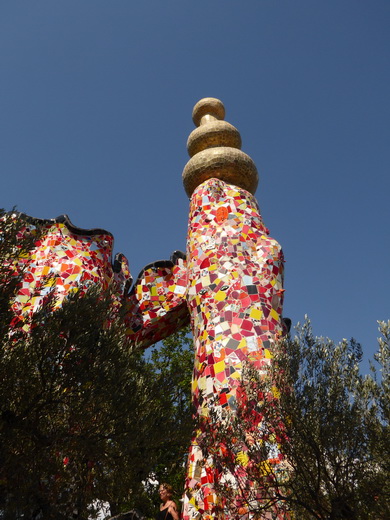 Giardino de Tarochi  Tarot Garten niki de saint Phalle nanas Capalbio 