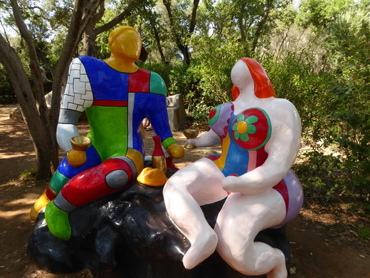 Giardino de Tarochi  Tarot Garten niki de saint Phalle nanas Capalbio 