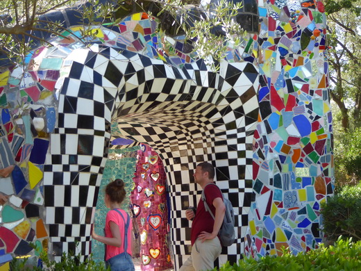 Giardino de Tarochi  Tarot Garten niki de saint Phalle nanas Capalbio 