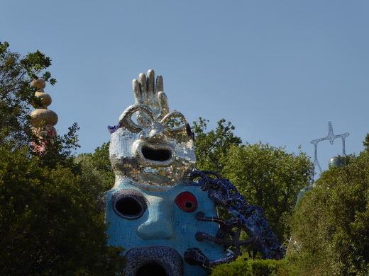 Giardino de Tarochi  Tarot Garten niki de saint Phalle nanas Capalbio 