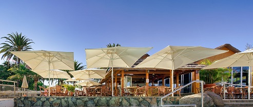 DIREKT AM STRAND GELEGEN, EIN GARTEN AM MEER