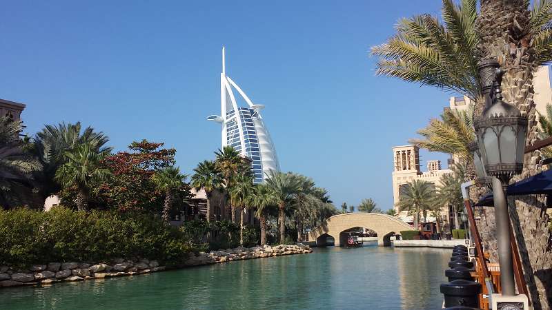 Dubai  CityTour Dubai Mall Dubai  CityTour Madinat Jumeirah Beach and Madinat old Souk Mosque 