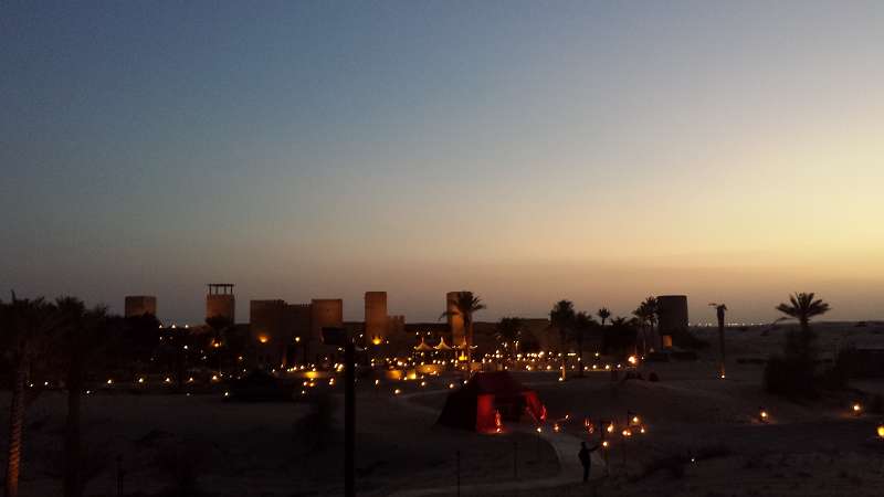 Dubai Sunset Tour Kamele Falken Sundowner