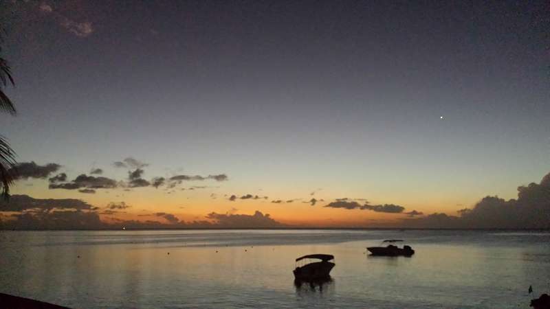 Mauritius Sundowner Le Victoria Beachcomber Hotel Mauritius