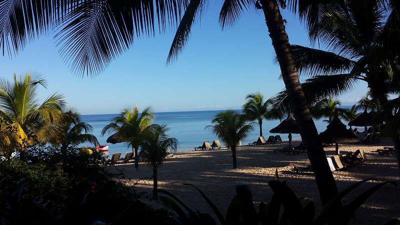 Beach  Le Victoria Beachcomber Hotel Mauritius Strand