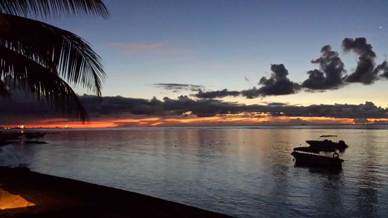 Mauritius Sundowner Le Victoria Beachcomber Hotel Mauritius