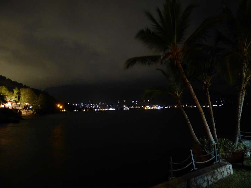 Hilton Northolme Seychelles Beau Vallon Bucht Beach at Night