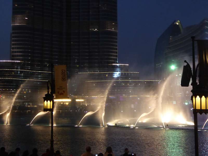   Burj Khalifa Fountain 