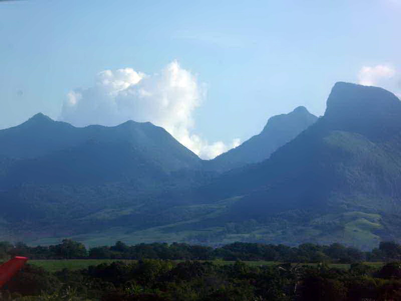 Mauritius Mountain  Le Victoria Beachcomber Hotel Mauritius Mountains 