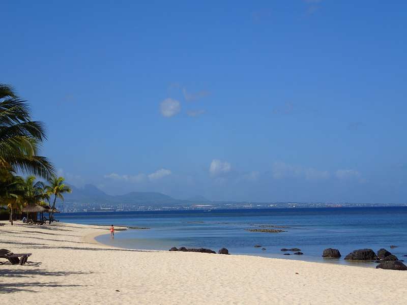 Beach  Le Victoria Beachcomber Hotel Mauritius Strand