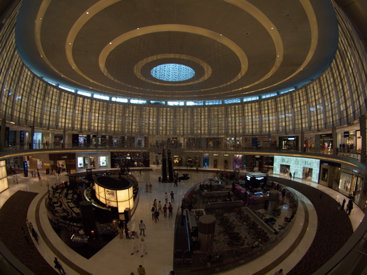 Dubai  Mall Sky Diving Wall 