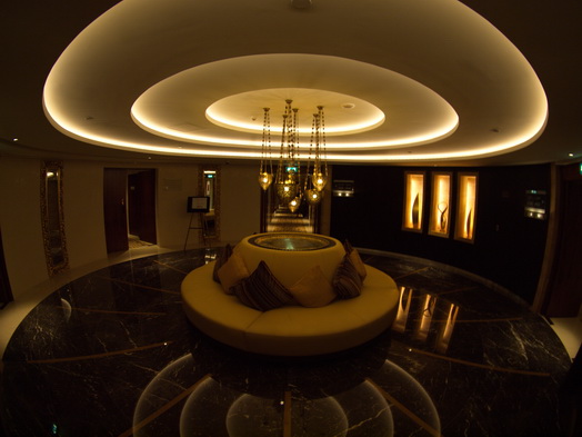 dubai raffles hotel Fish Eye