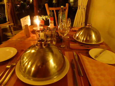 Sunbird Lodge Lake Elementaita Kenia Dining RooM