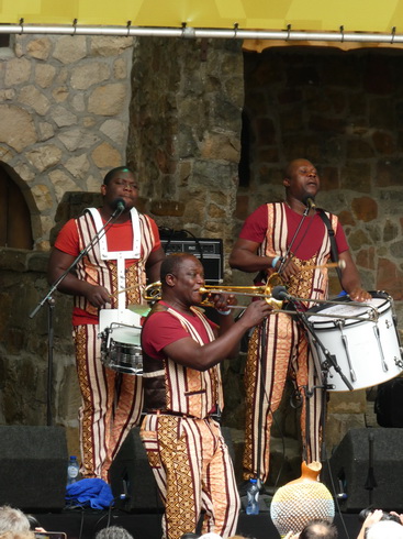 La fanfare Eyo'nl   Eyo'nl Brass Band  BeninLa fanfare Eyo'nl   Eyo'nl Brass Band  Benin