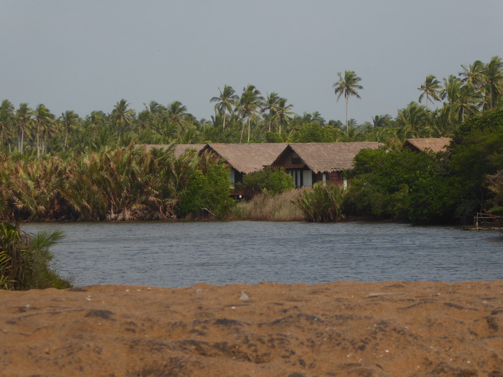 Waikkal suriyaresort Waikkal suriya resort